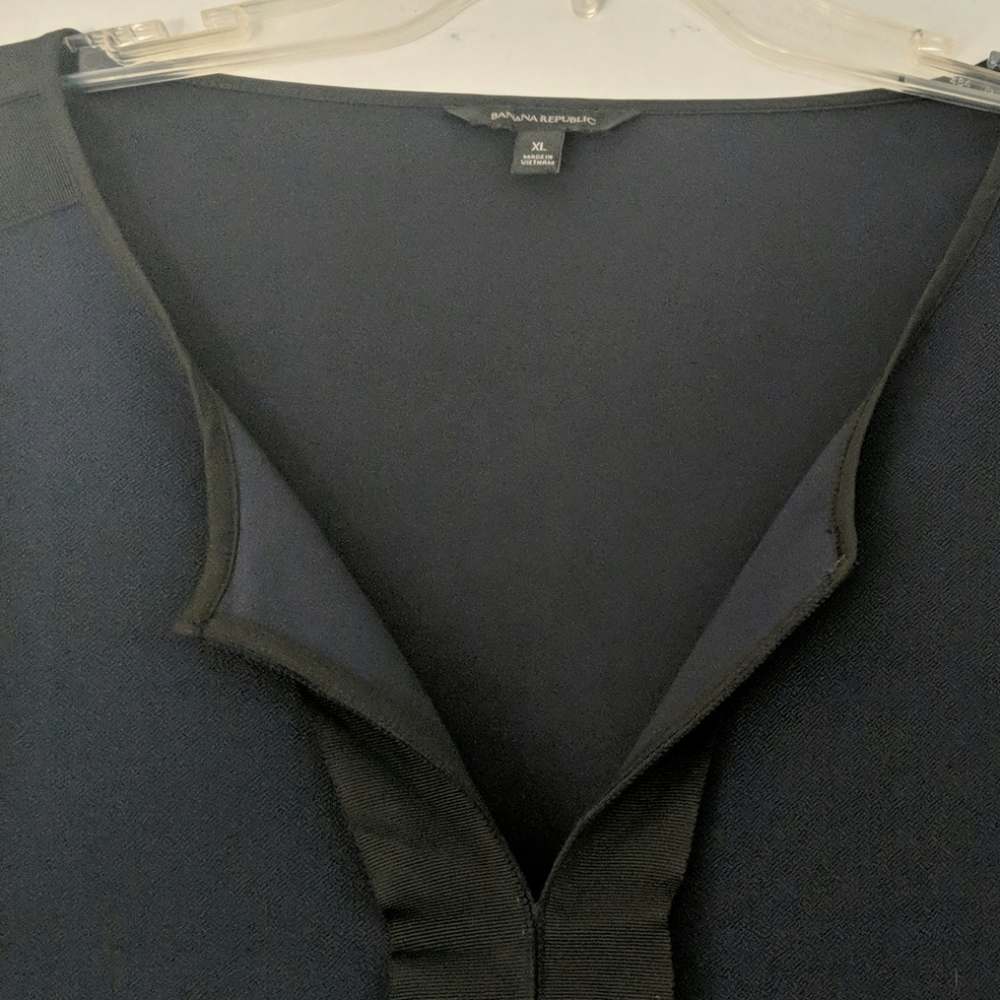 Banana republic blouse size xl